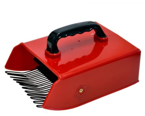 Berry picker with metal spikes 26*17,5 cm