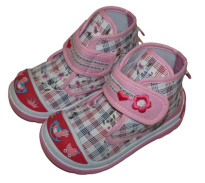 L.shoes pink color. rose k 19-24