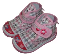 L.shoes pink color. rose k 19-24